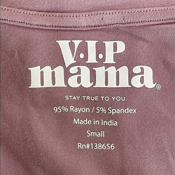 V.I.P Mama maternity Grateful Dead  shirt in a size small with ruching on sides - Picture 5 of 16